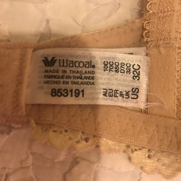 !!SOLD!!!!!!🌸Wacoal🌸 Bundle of 2 Wacoal Bras 🌸 - Picture 6 of 8